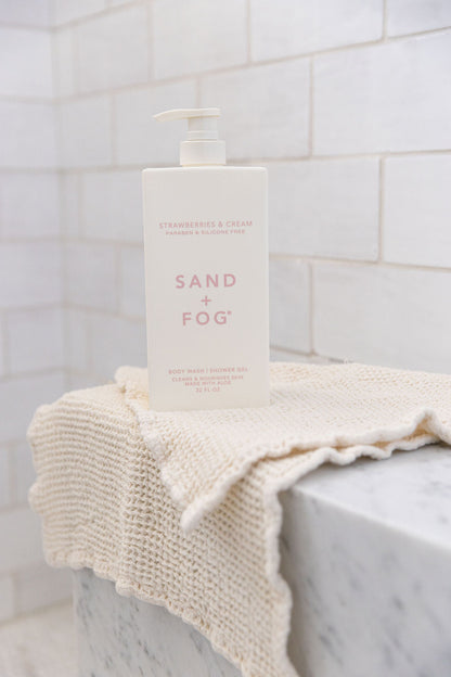 Strawberries & Cream 32 oz Body Wash